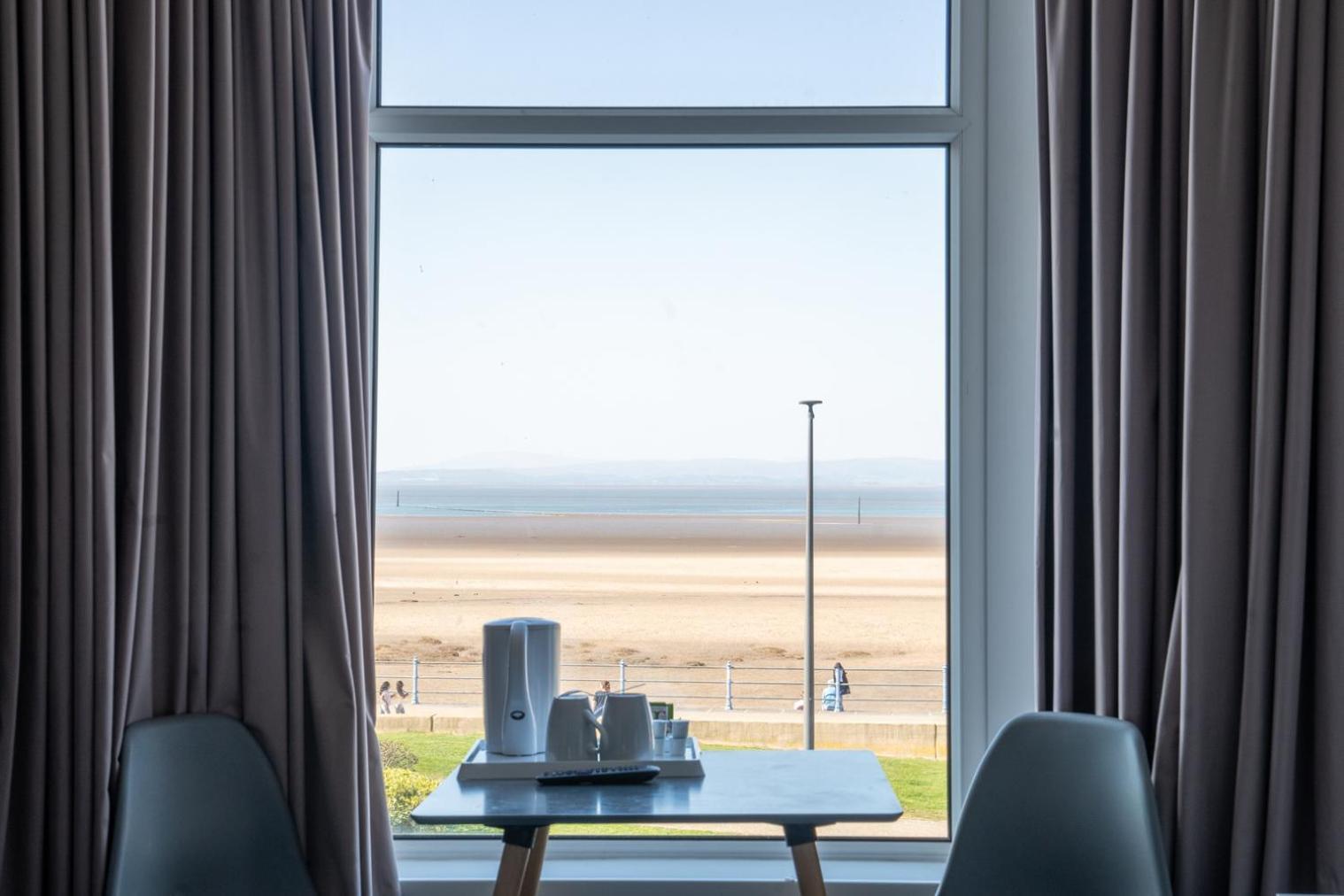 The Clifton Seafront Hotel موركامب المظهر الخارجي الصورة